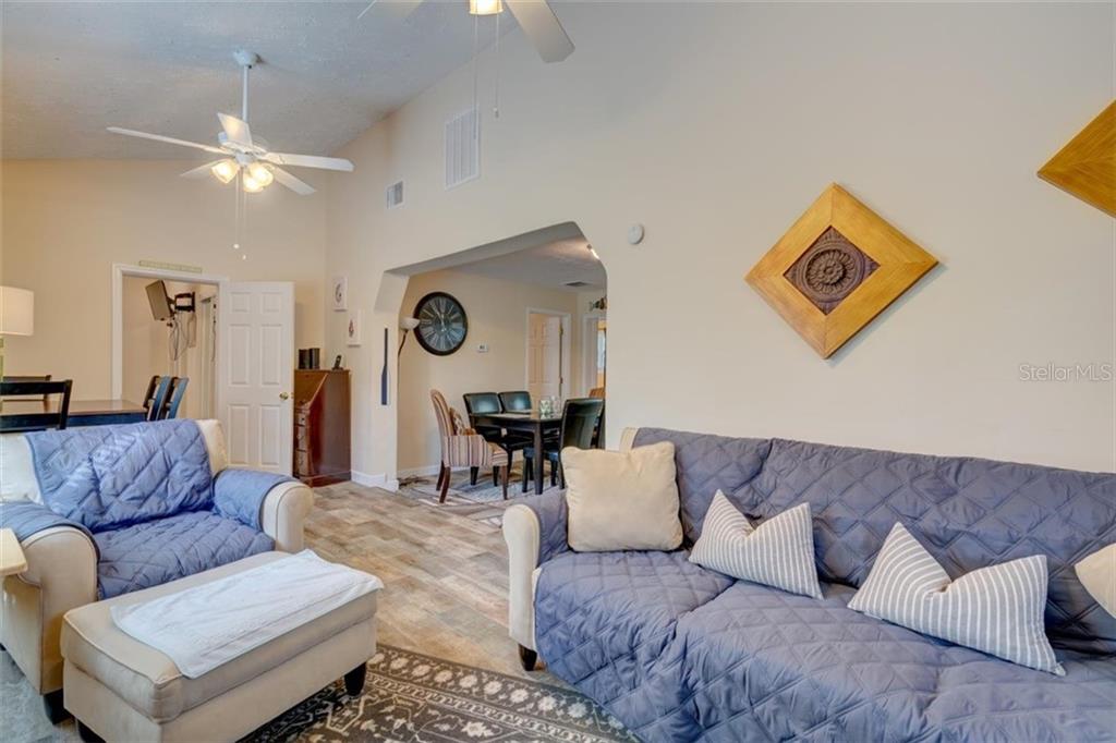 9b2d9b05-222a-4656-844a-4600a07fa5e6 5241 ALPACA DR,WEEKI WACHEE,34607