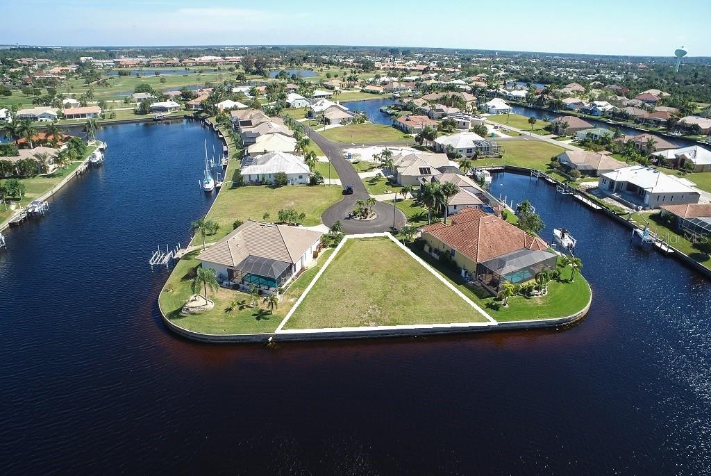 a7e925ee-cae1-4bad-a3a3-89613219fb1c 300 SEGOVIA DR ,PUNTA GORDA,33950