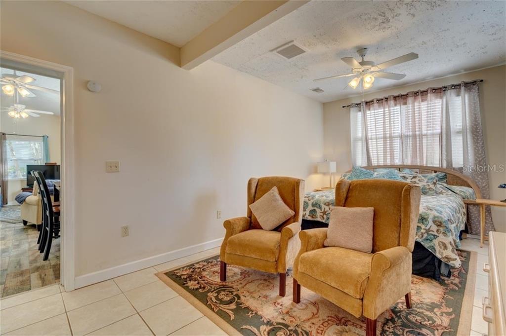 b11536af-f095-4cb0-8534-ab8098f4c16c 5241 ALPACA DR,WEEKI WACHEE,34607