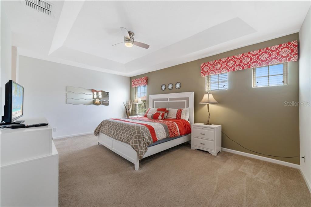 f1b9c90e-f59e-44ae-81d1-8a249666c07b 5213 OAKBOURNE AVE ,DAVENPORT,33837