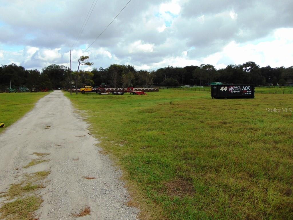 f9b0be74-3296-48b6-8253-606418d5e4c6 33916 COUNTY ROAD 437 ,SORRENTO,32776